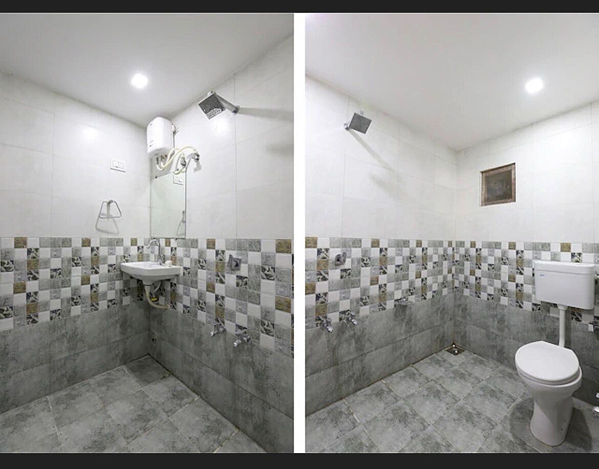 FabHotel Ratna Palace - Inside Baronet Complex Deluxe Room 9