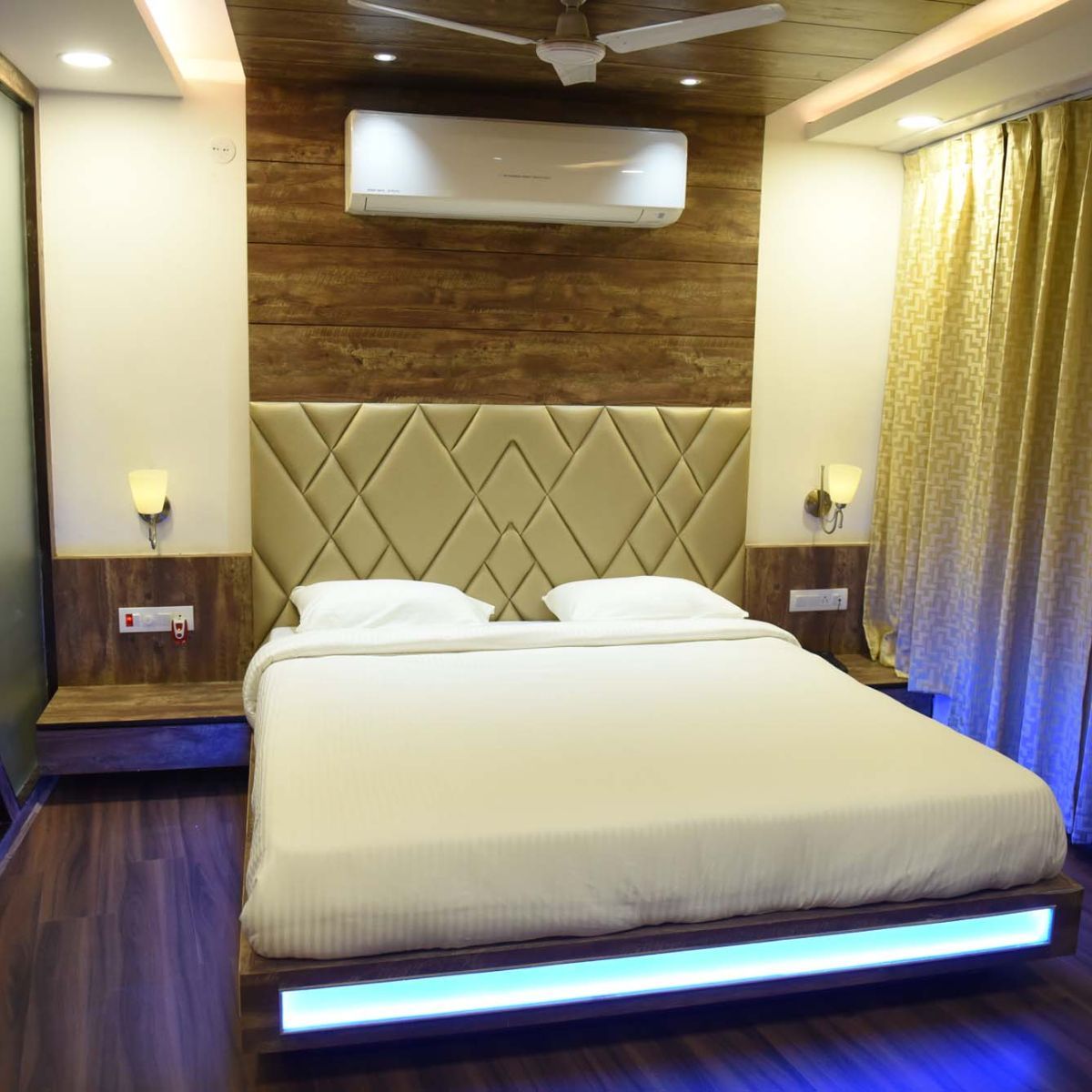 Super Deluxe Room