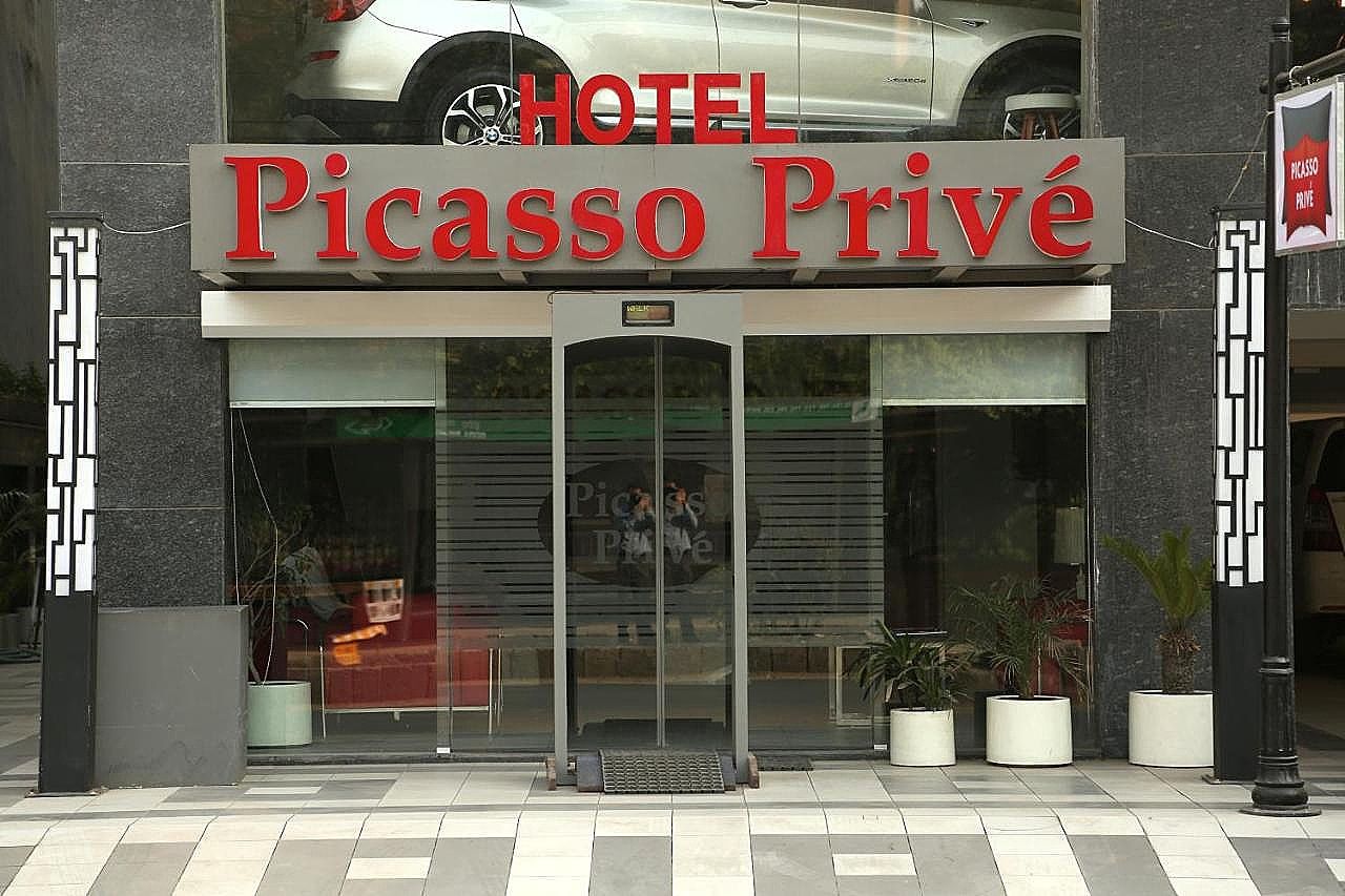 Hotel Exterior
