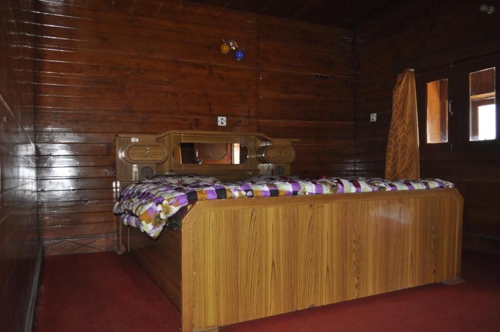 Garden Cottage Standard Double Room 3