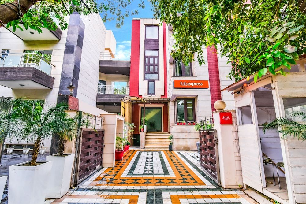 undefined FabExpress Sunshine Residency 7