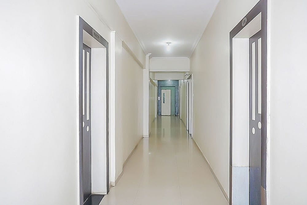 undefined FabHotel Yashraj Inn 4