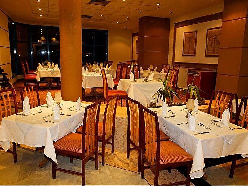 Food & Dining