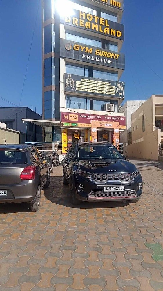 undefined OYO 809103 HOTEL DREAMLAND