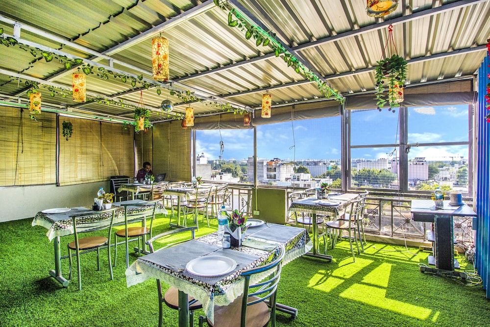 undefined FabHotel Airport Residency 7