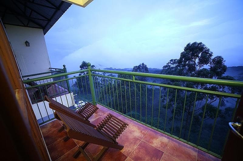 Ayur County Resorts Valley Room 4