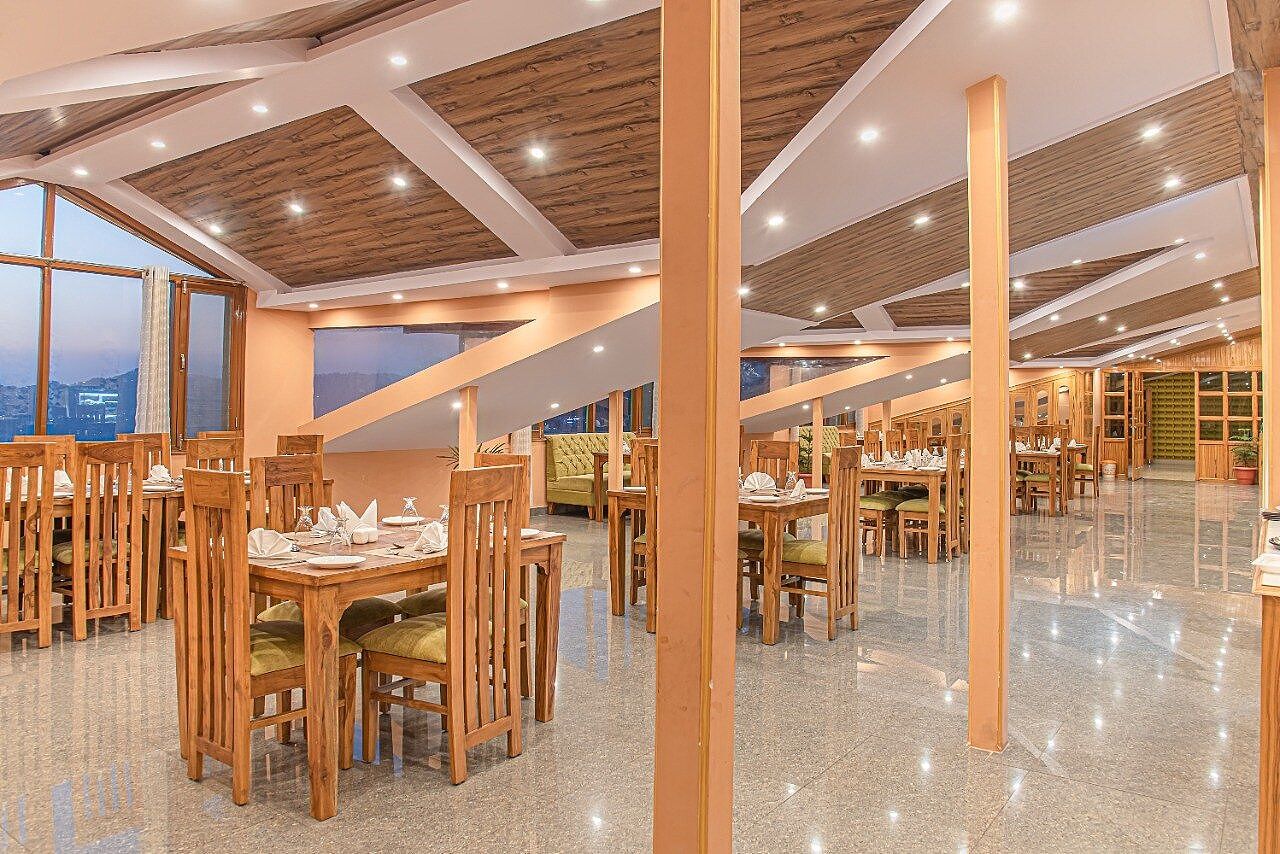 Food & Dining