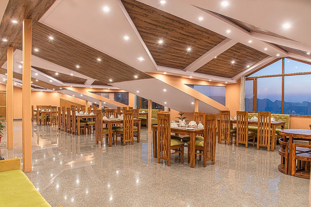 Food & Dining