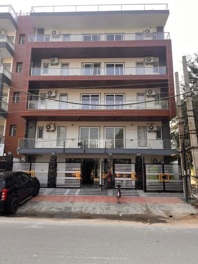 undefined The Palm Studio