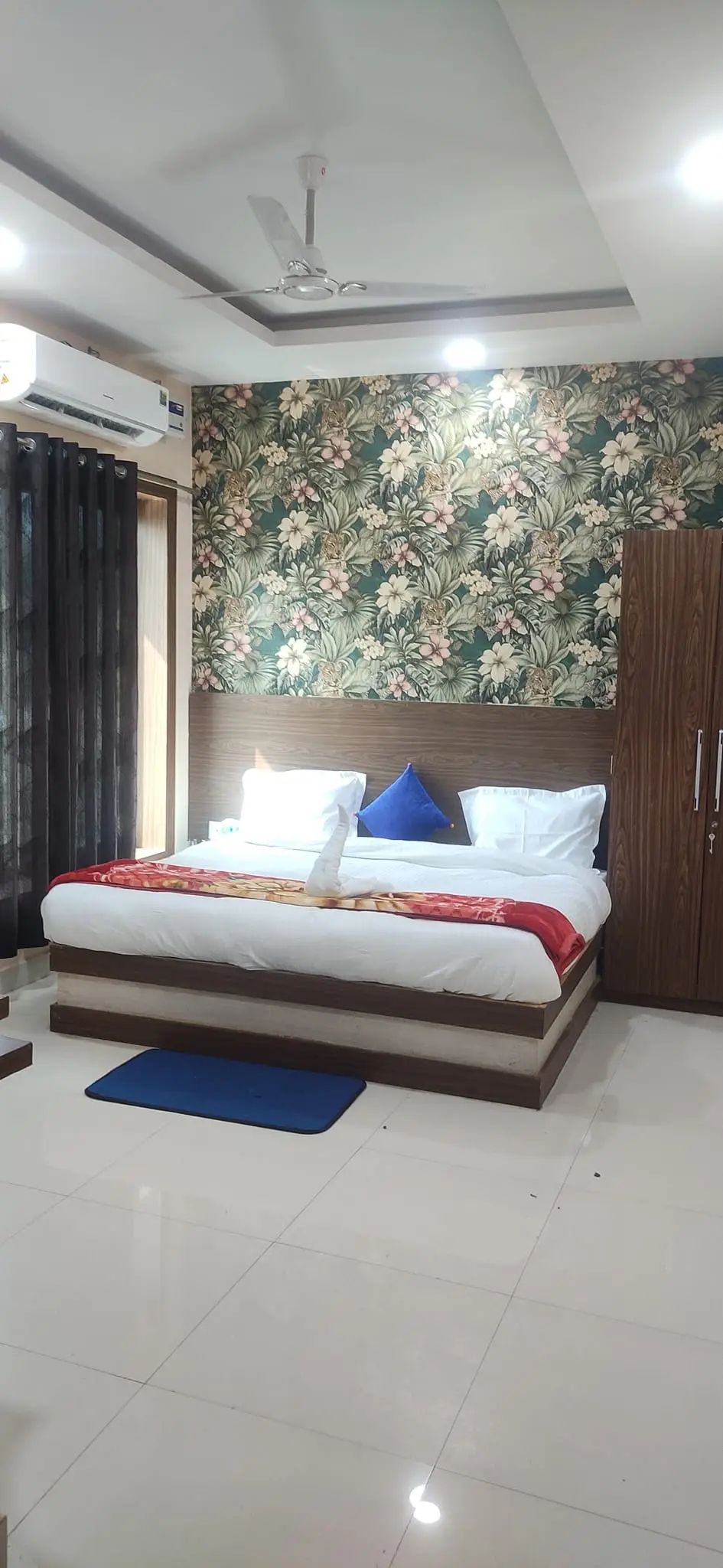 ANNPURNA RESIDENCY CROWN ROOM (NON AC) 5