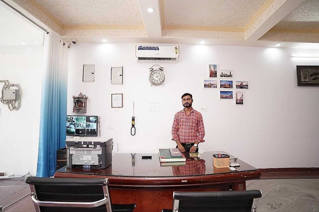 undefined Hotel Lecston inn 2