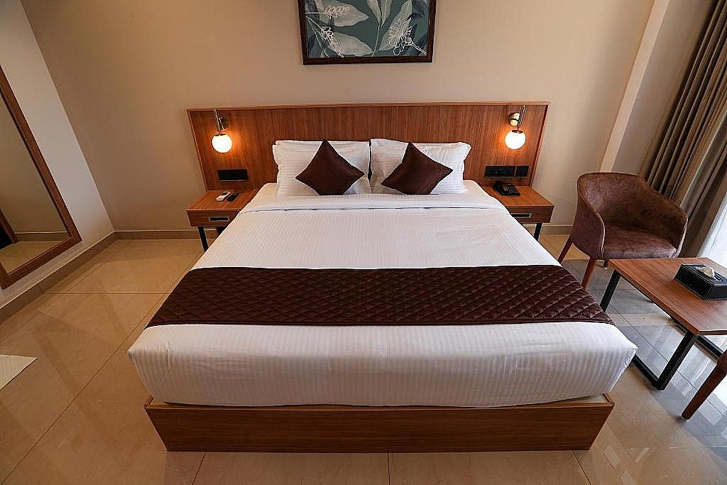 Hotel Saffron Wayanad Standard Double Room 8