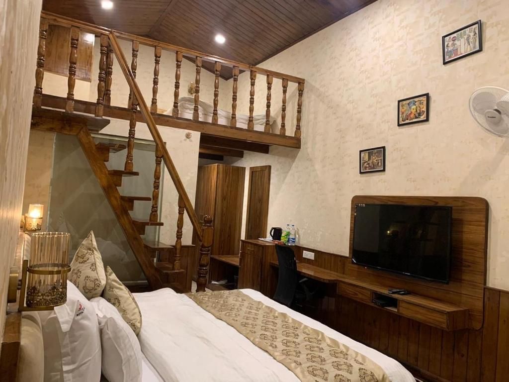 Luxury Duplex Room with Balcony