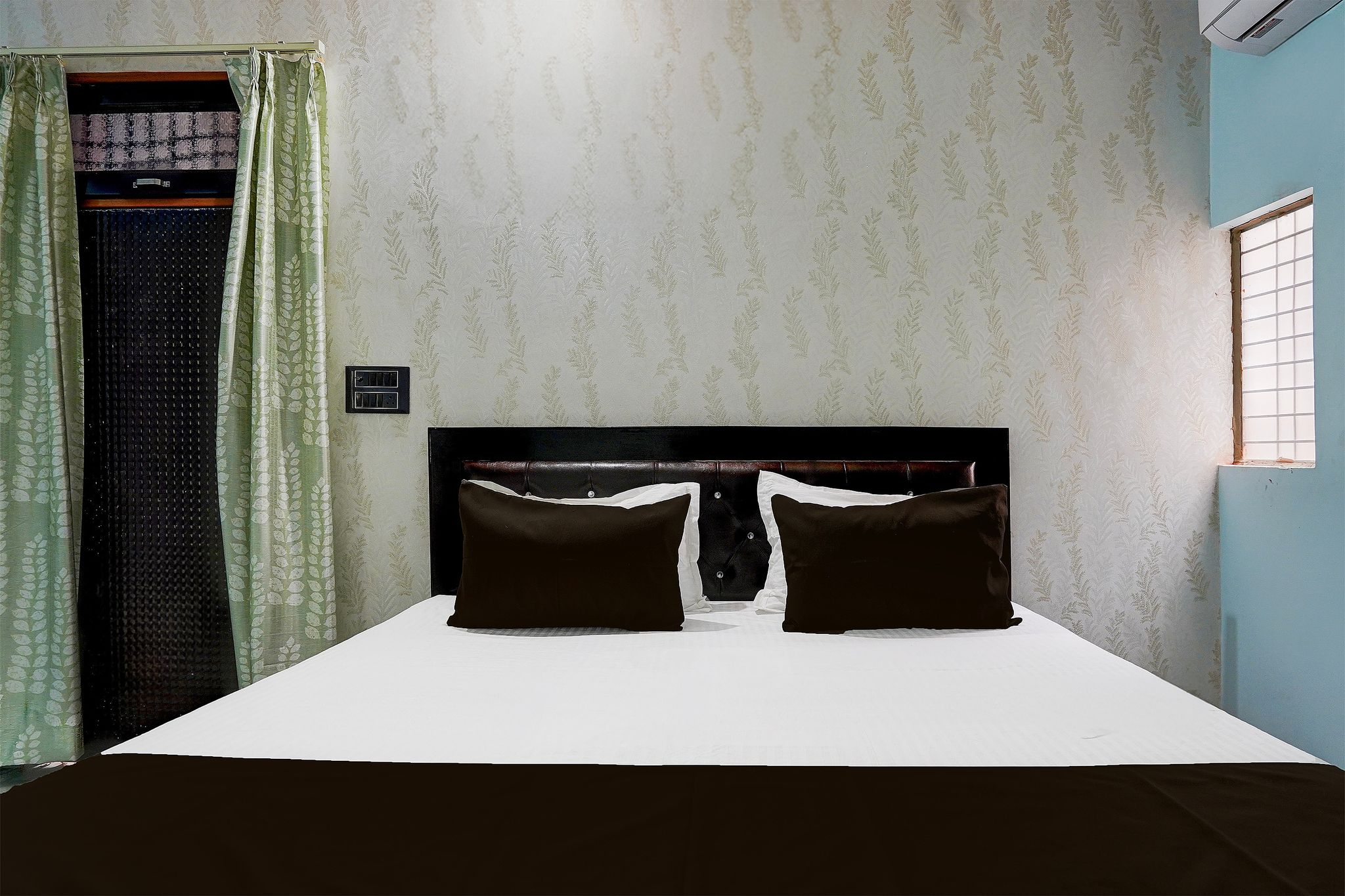 Hotel O J.k Hotel and resturant Classic 10