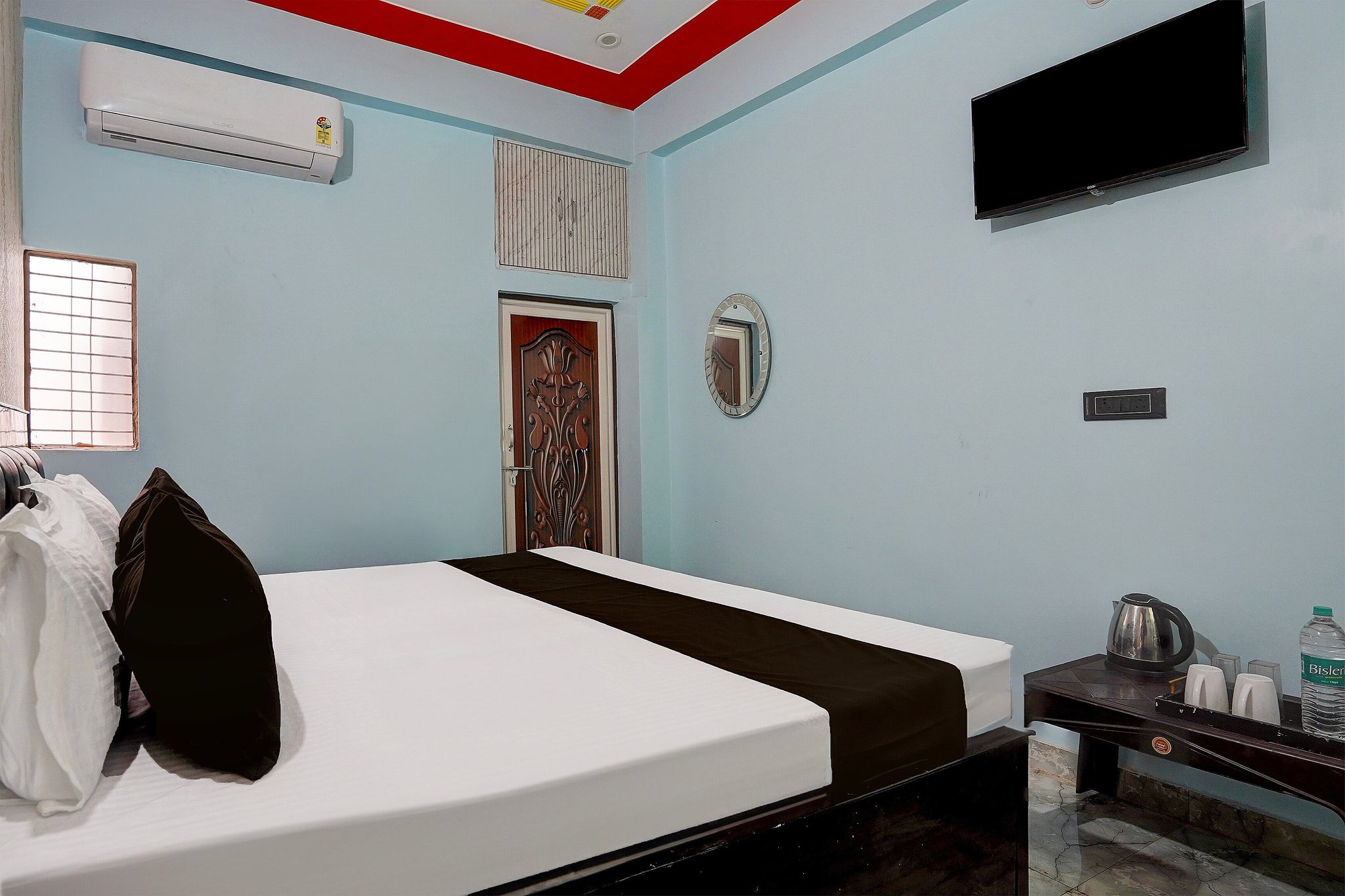 Hotel O J.k Hotel and resturant Classic 9