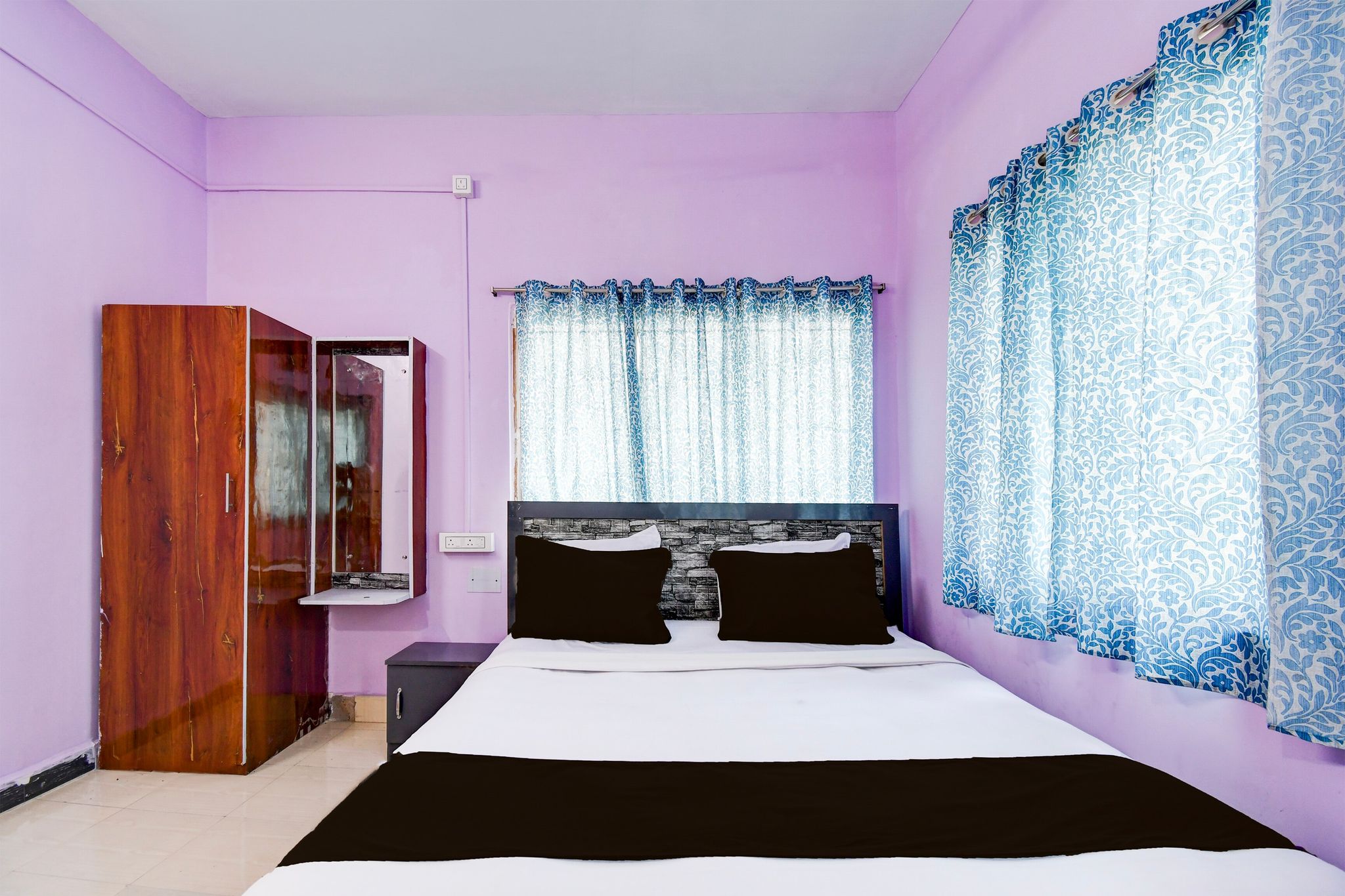 Spot On Sunshine Lodging Classic 7