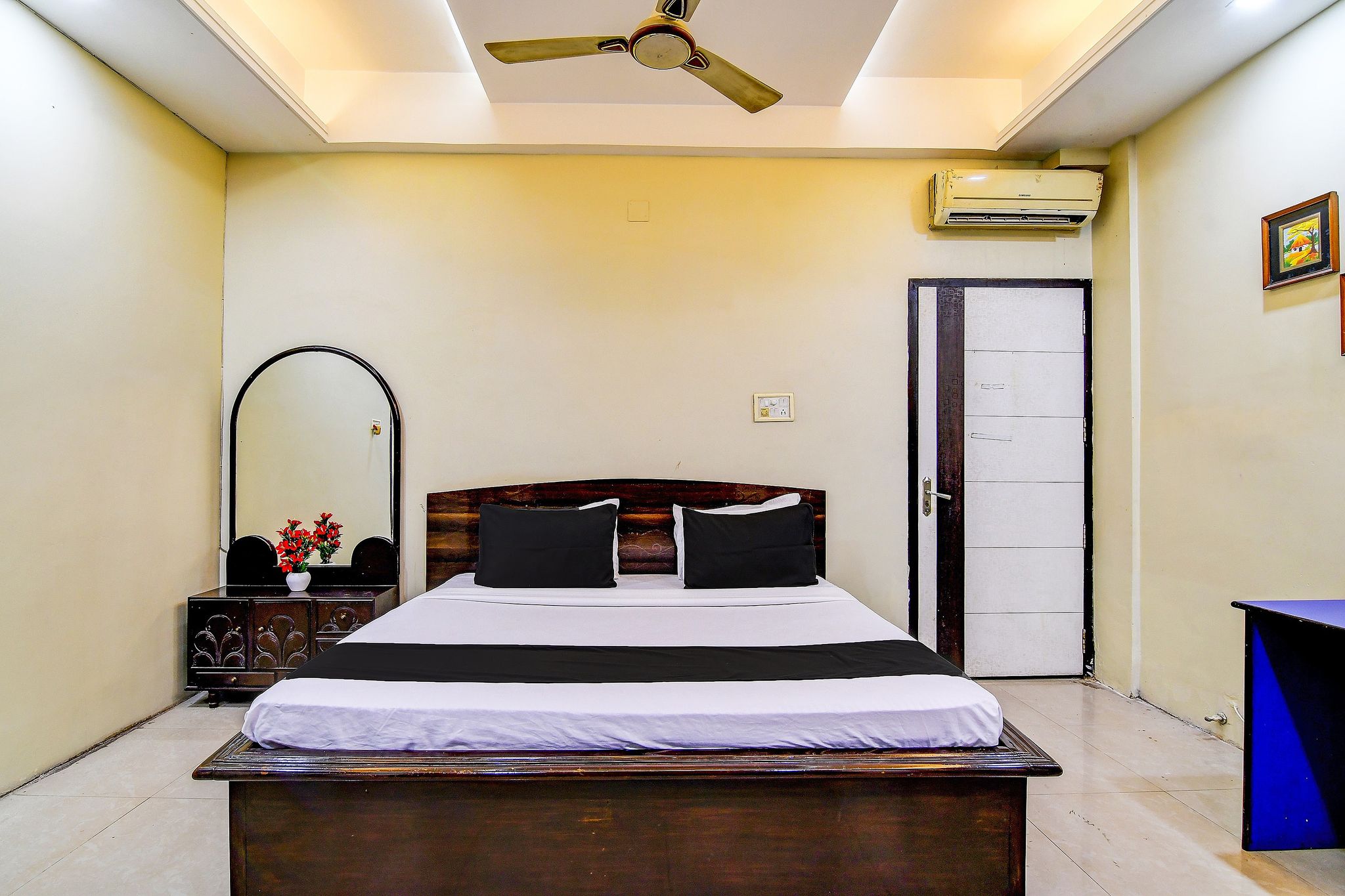 Hotel O by OYO The Luxury Palace Classic 28