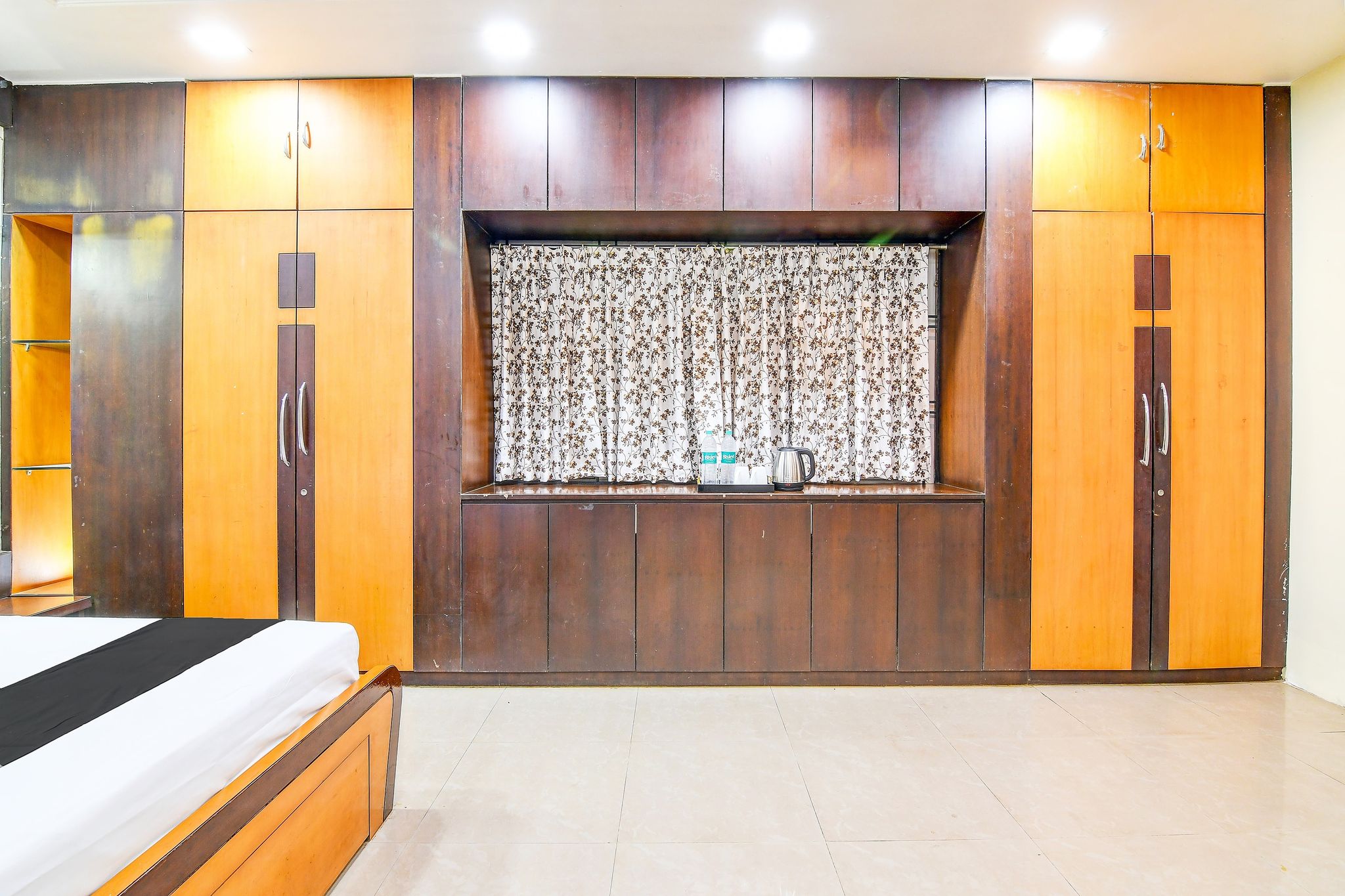 Hotel O by OYO The Luxury Palace Classic 15