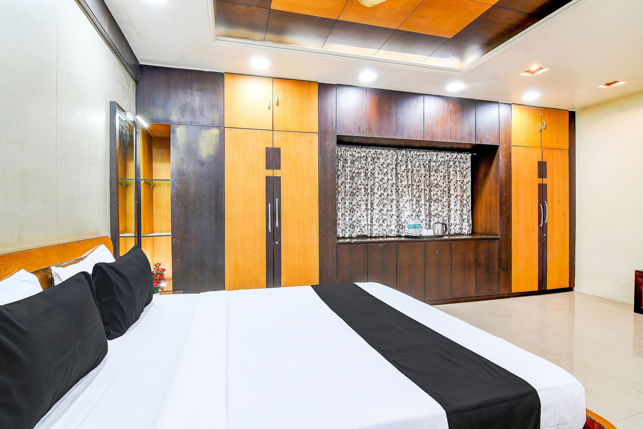 Hotel O by OYO The Luxury Palace Classic 30