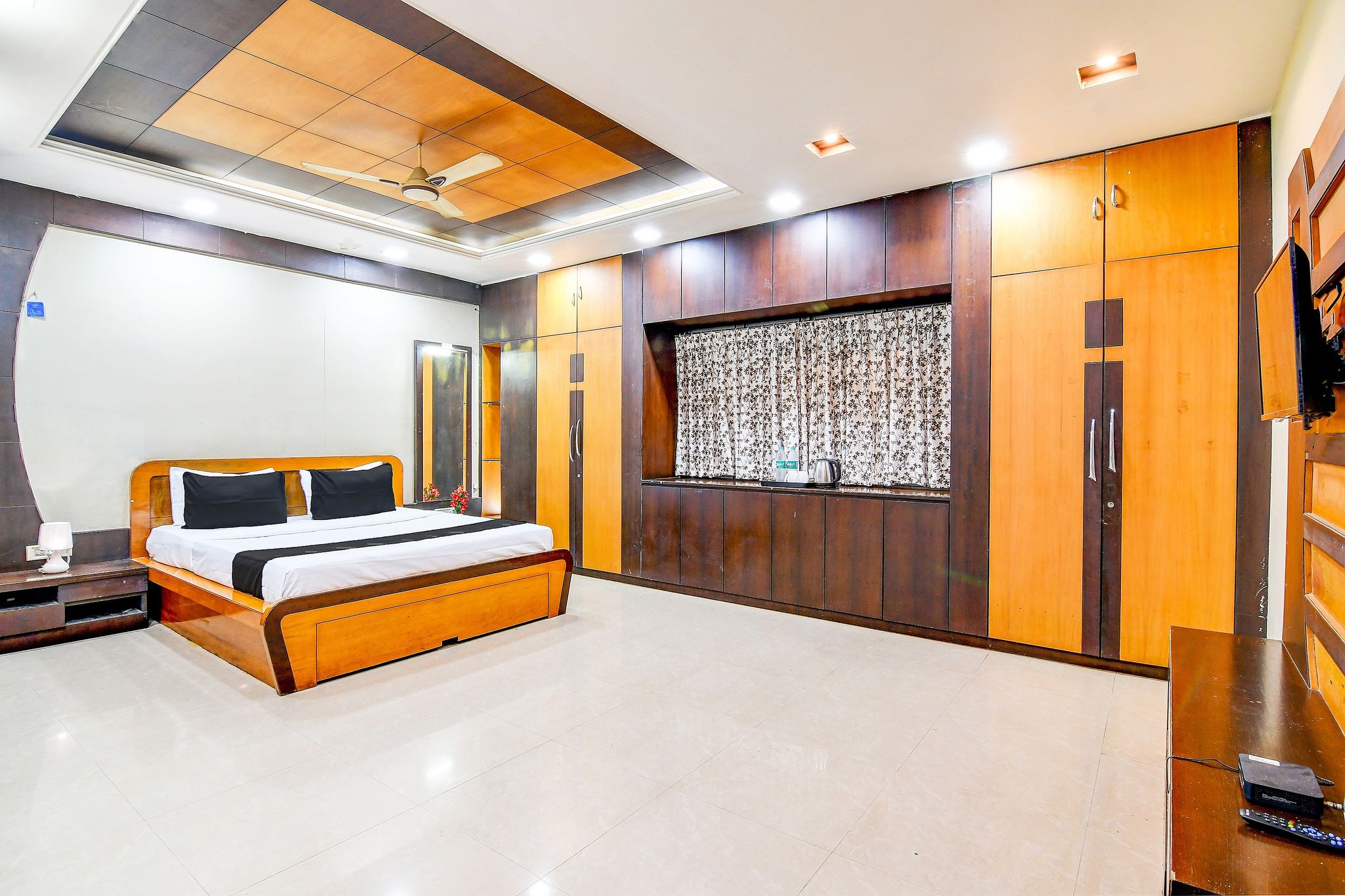 Hotel O by OYO The Luxury Palace Classic 23