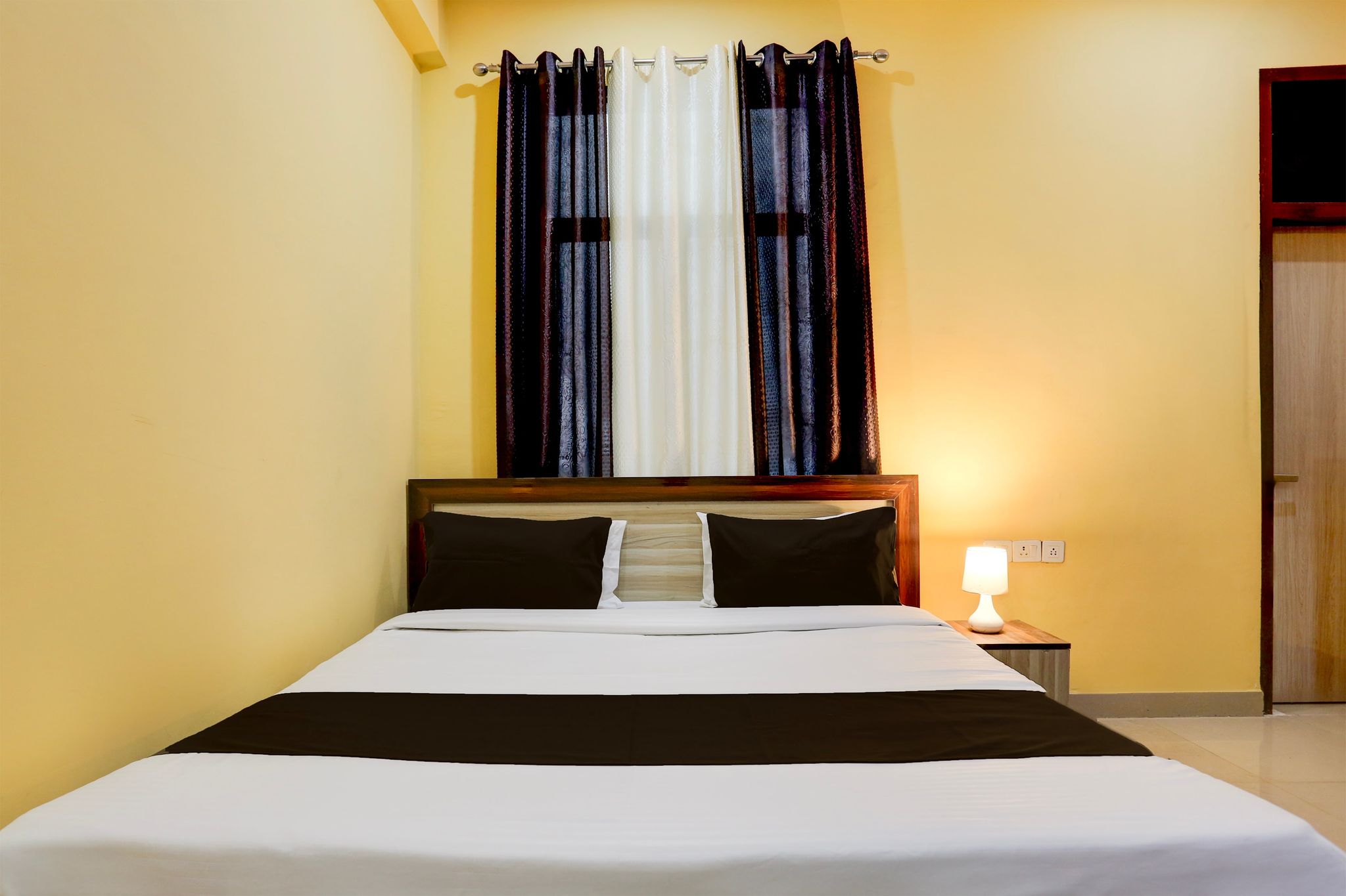 Collection O The Grand Shalimar Residency Classic 13