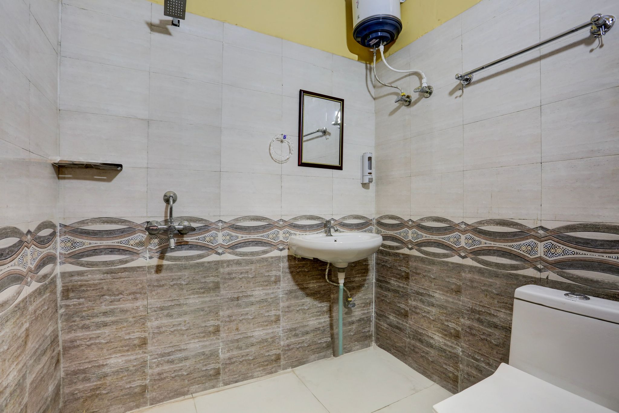 Collection O The Grand Shalimar Residency Classic 15