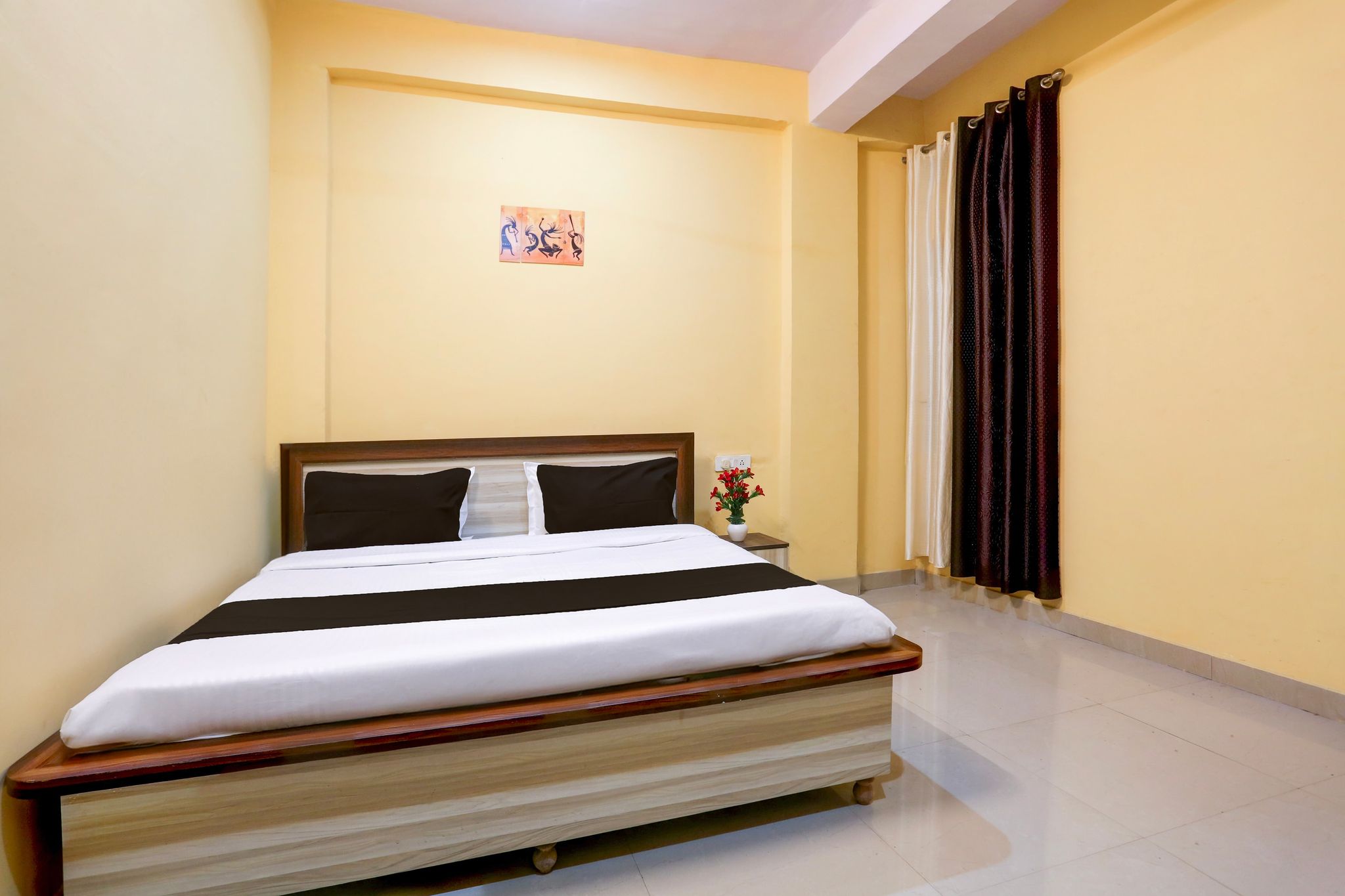 Collection O The Grand Shalimar Residency Classic 12