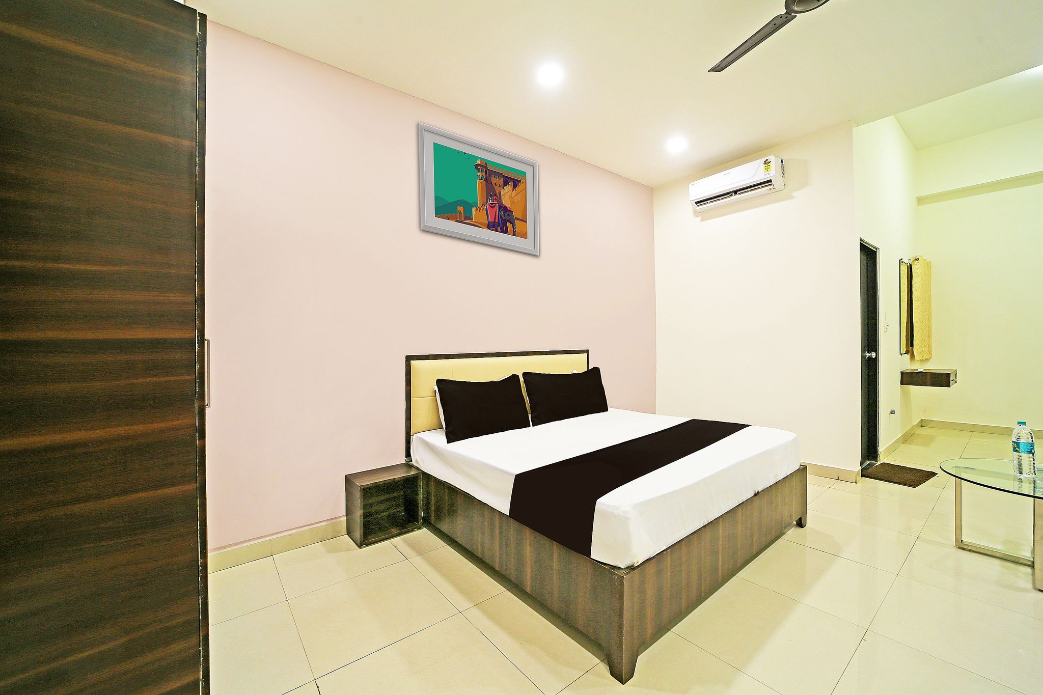 Hotel O by OYO Agrawal Inn Classic 2