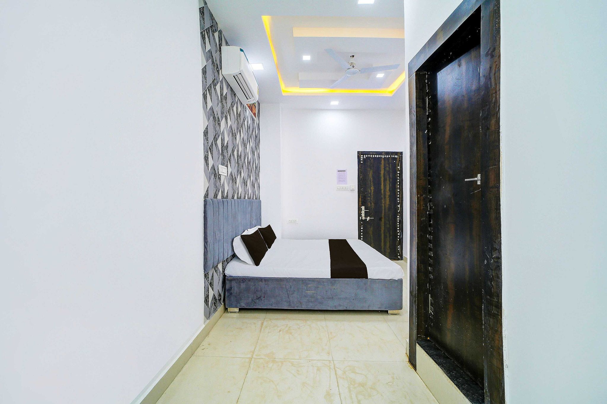 OYO 825082 Hotel shiv Shakti Classic 6