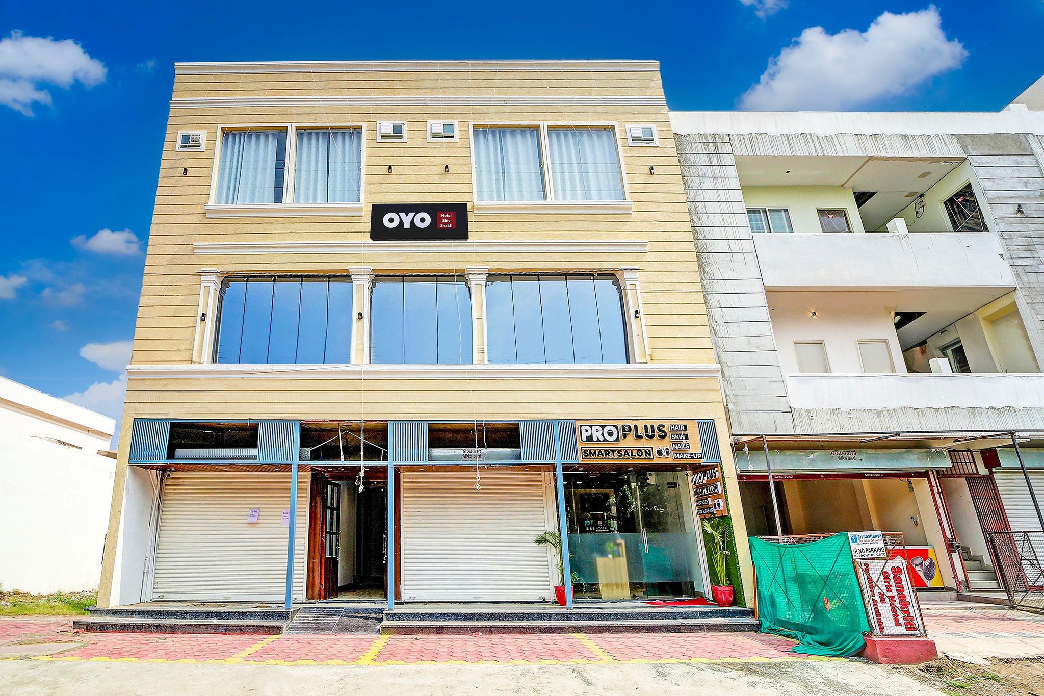 OYO 825082 Hotel shiv Shakti