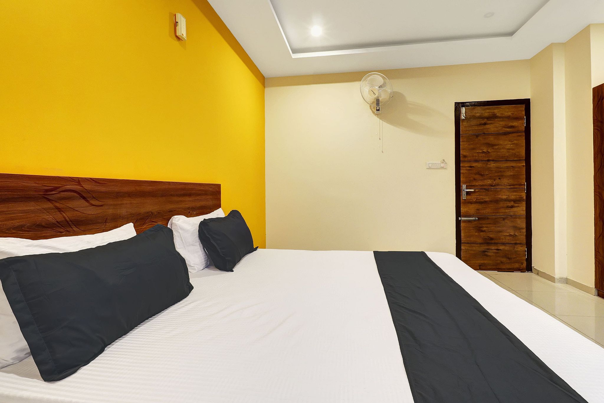 Dream Comforts Lodging & Boarding Classic 22