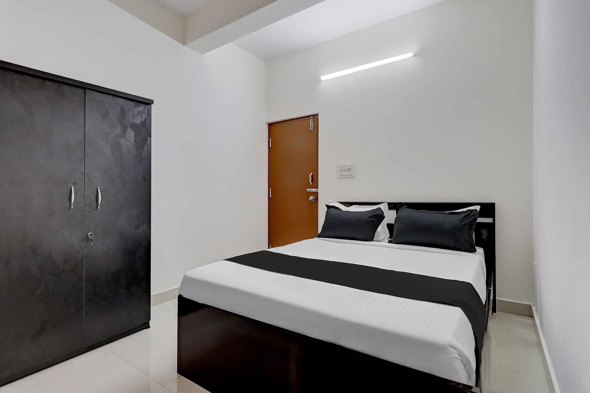 Super Hotel O Diamond Street Bangalore Formerly Sri Sai Guru Comfort Classic 10