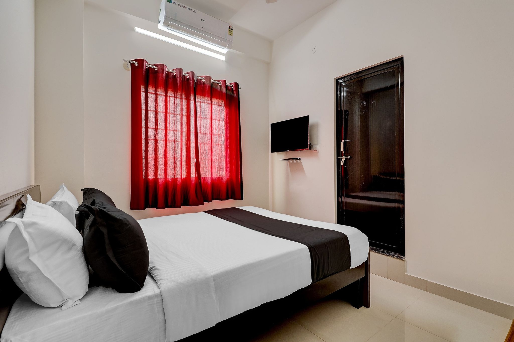 Super Hotel O Diamond Street Bangalore Formerly Sri Sai Guru Comfort Classic 11