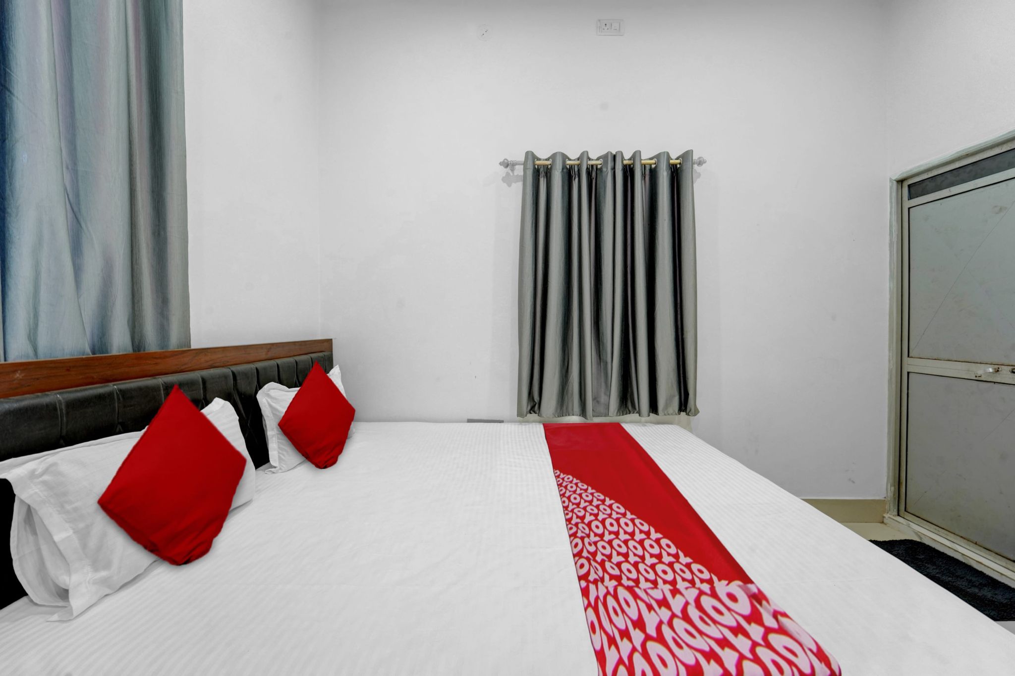 Hotel O by OYO Dev Laxmi Palace Hotel & Banquet Classic 23