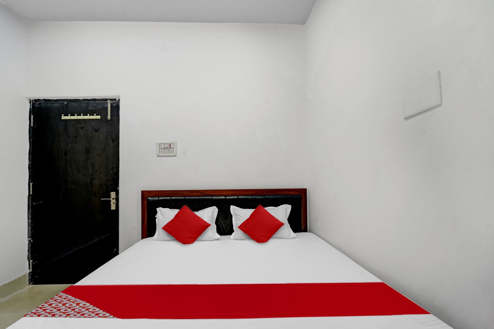 Hotel O by OYO Dev Laxmi Palace Hotel & Banquet Classic 9