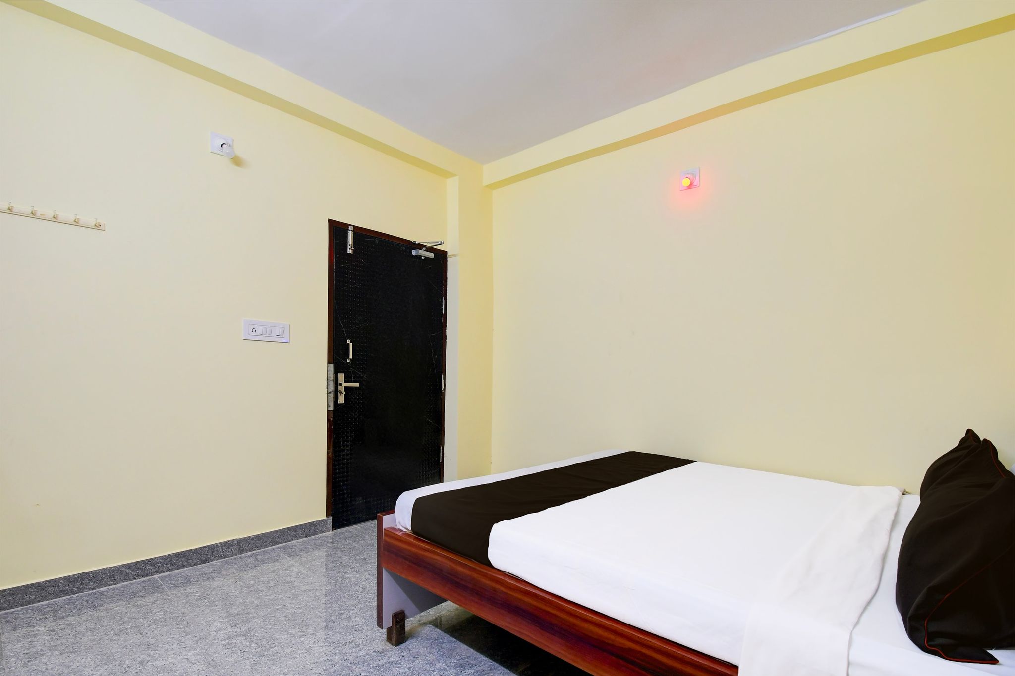 Hotel O SHANTI GUEST HOUSE Classic 8