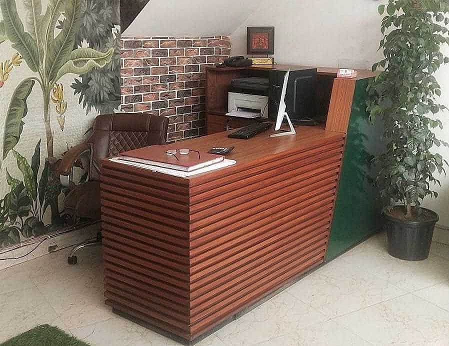 Side Image 2
