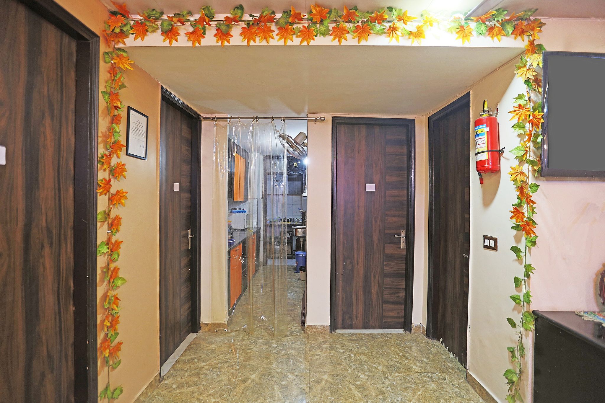 Side Image 2