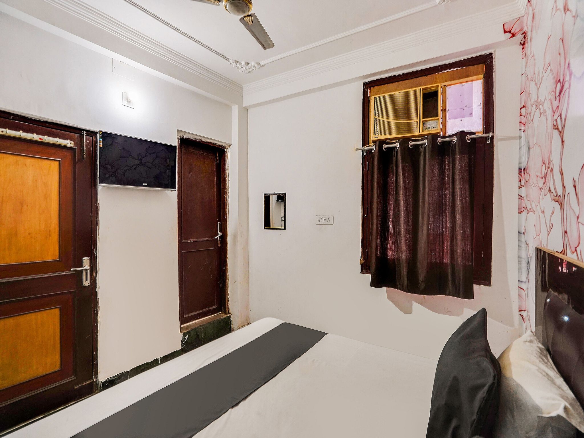 Hotel Stay Residency near Fortis Hospital Classic 12