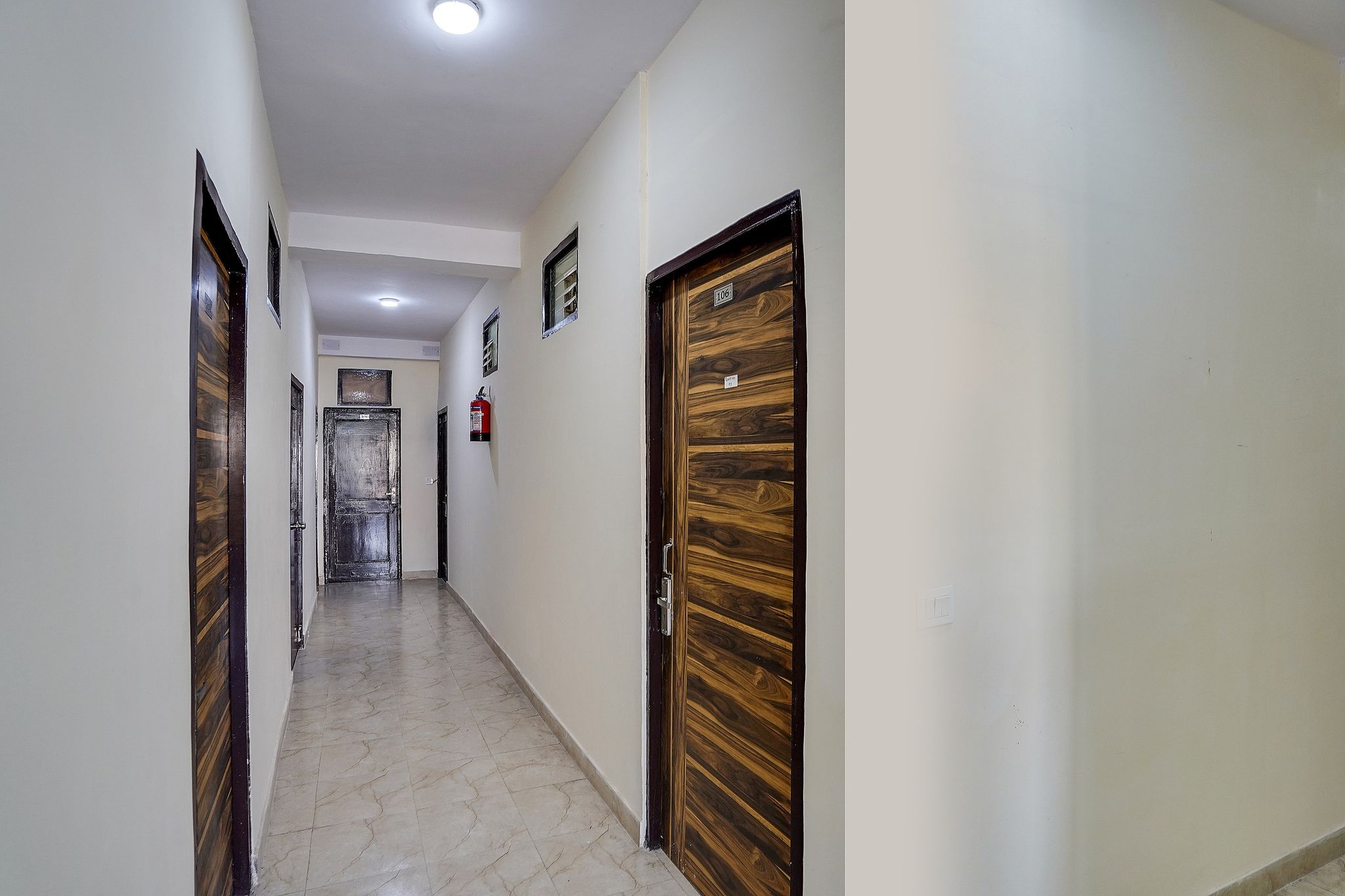 Side Image 2