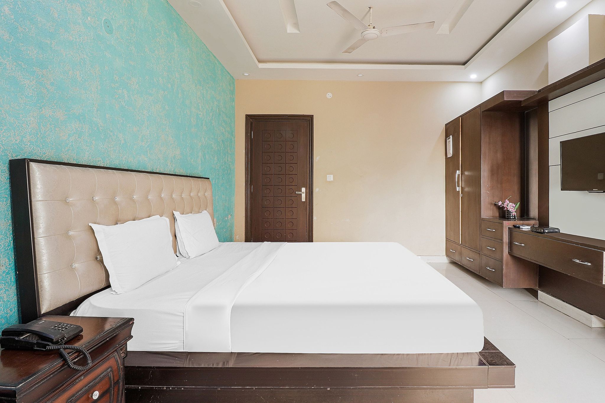 Hotel O Khalsa Homestay Classic 10