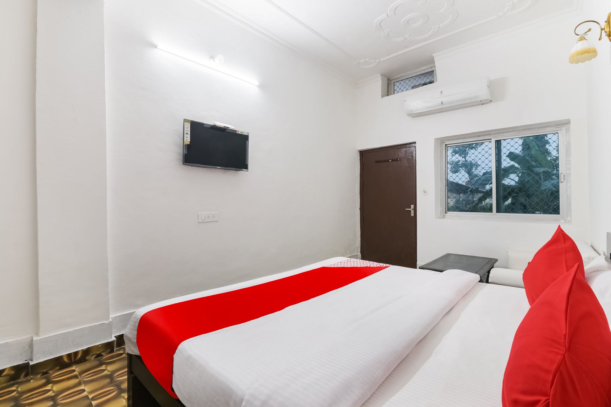 Hotel O by OYO Kavyanjali Classic 13