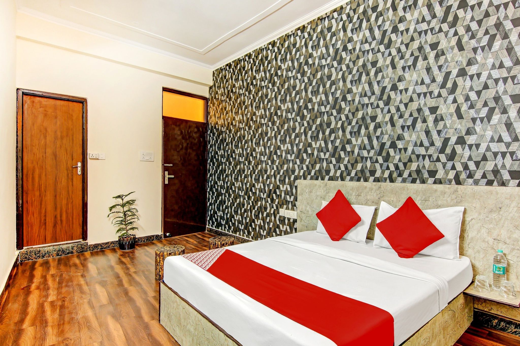 Hotel O SKY INN Classic 4