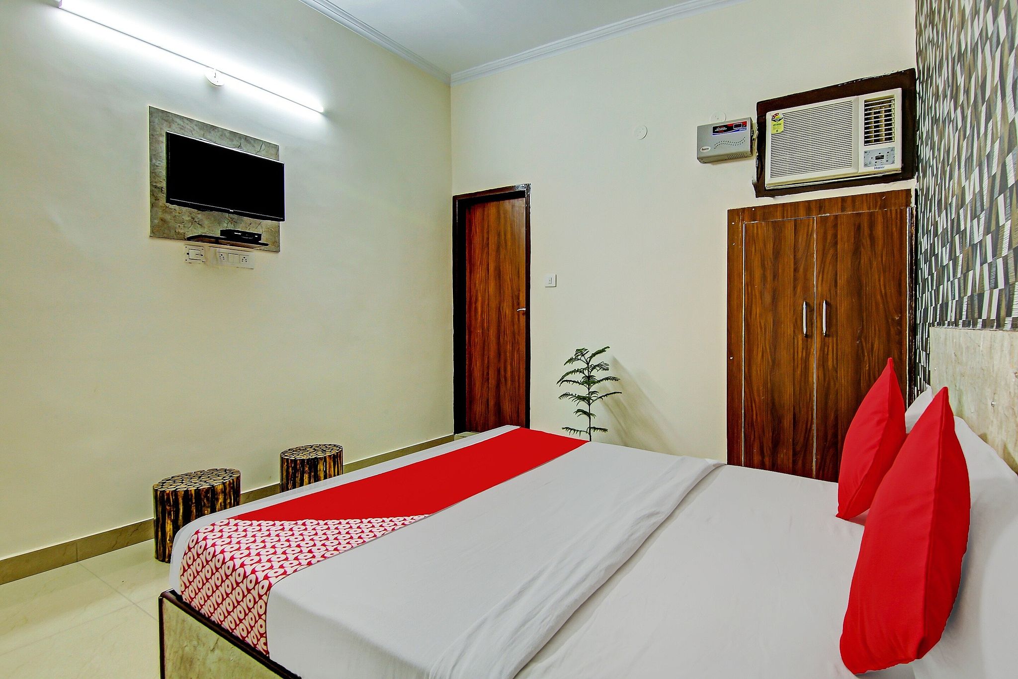 Hotel O SKY INN Classic 6