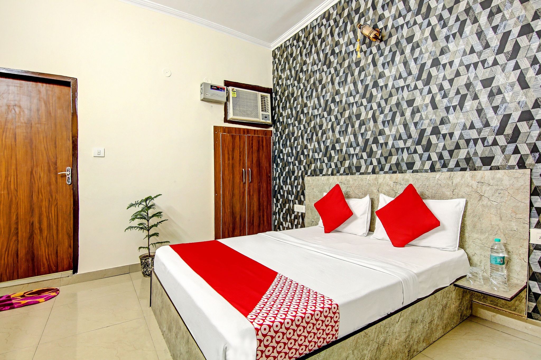 Hotel O SKY INN Classic 5