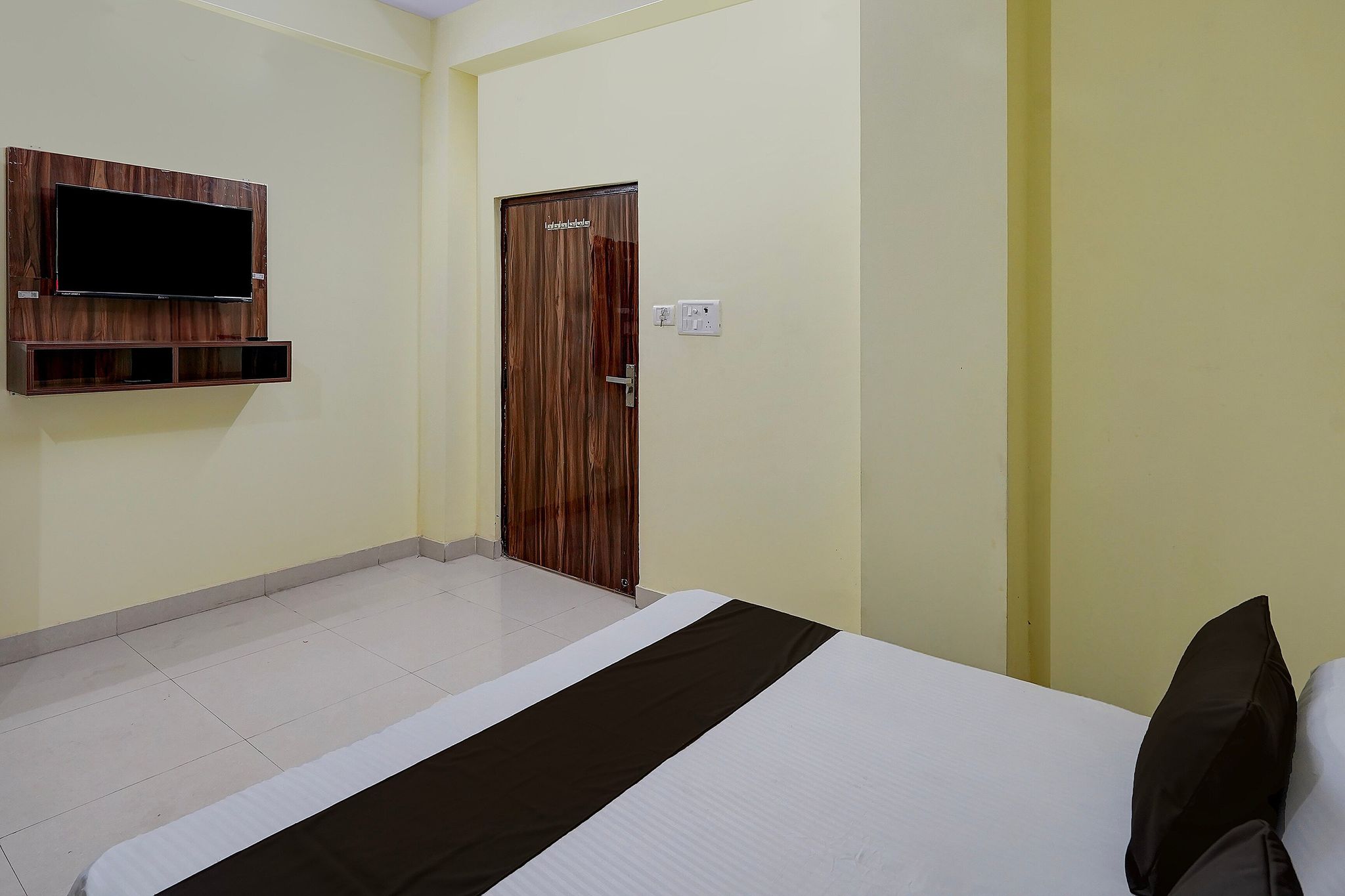 Hotel O Rohan Guest house Classic 14