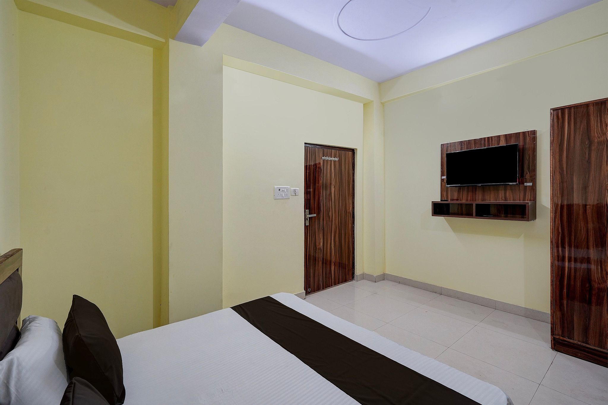 Hotel O Rohan Guest house Classic 15