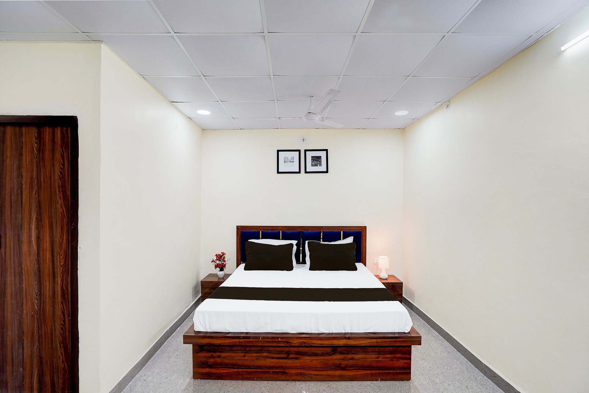 Hotel O Crystal Inn Classic 13