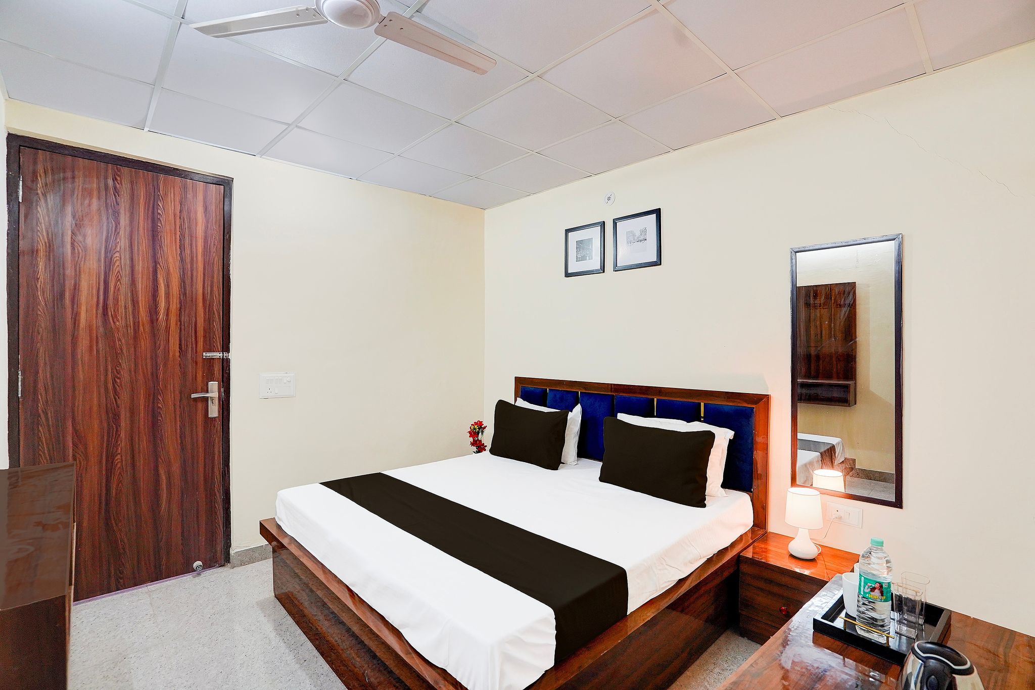 Hotel O Crystal Inn Classic 2