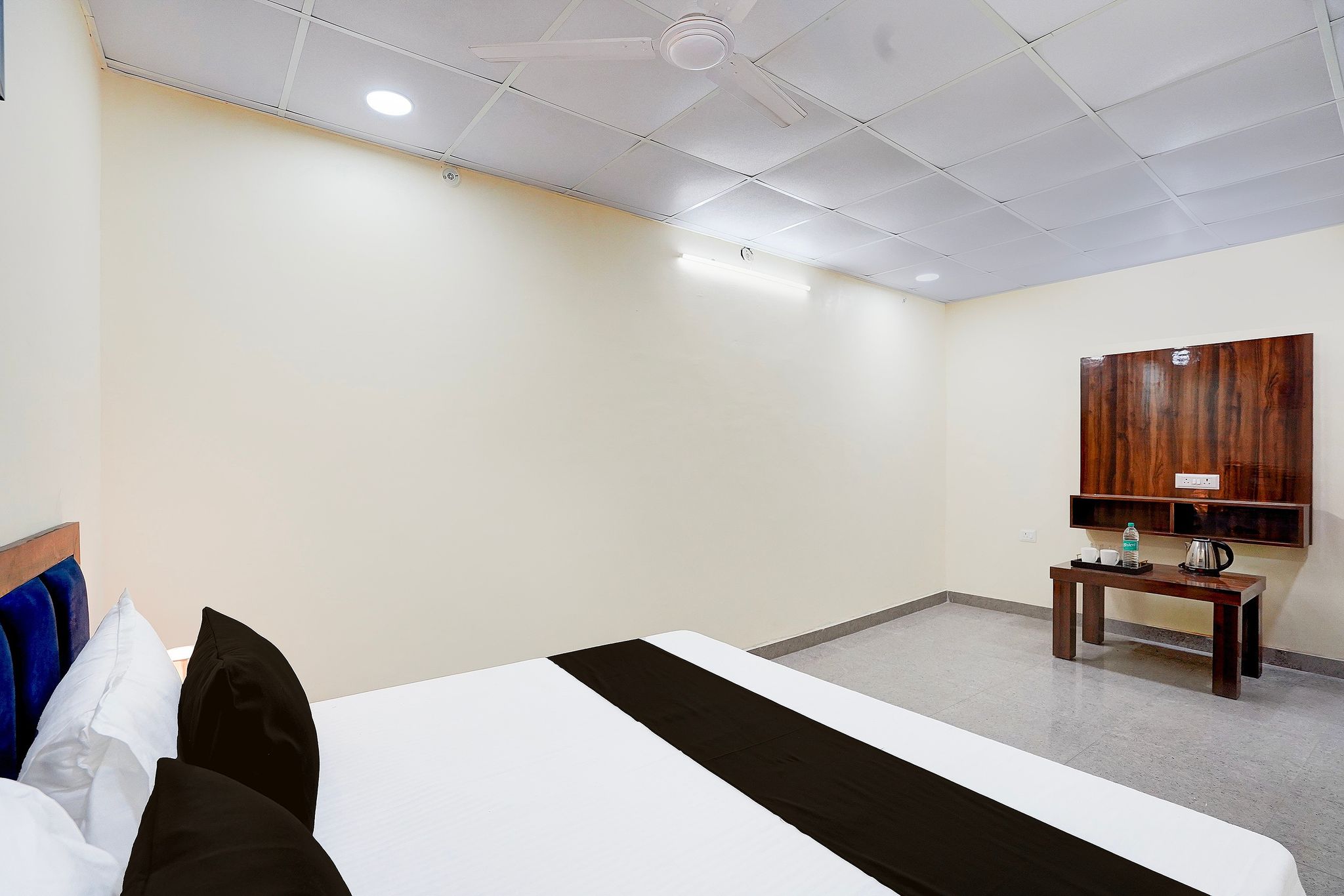 Hotel O Crystal Inn Classic 6